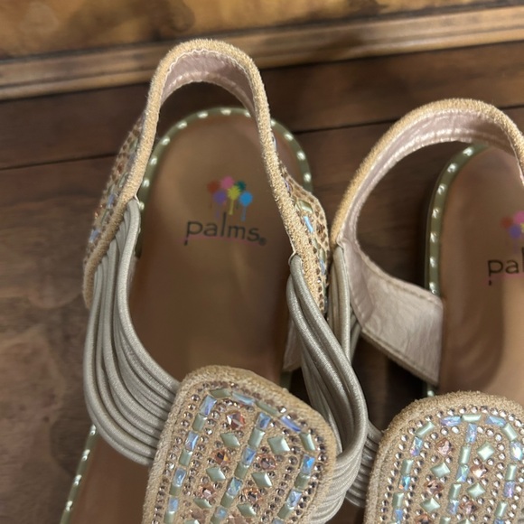 Women's Palms Beaded Tan Sandals, Size 8 - Picture 6 of 7